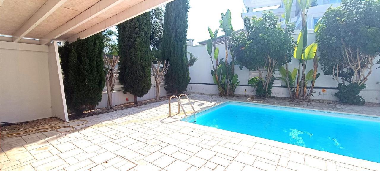 Colonial Villa 32 เปร์โวเลีย ภายนอก รูปภาพ